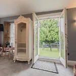 ベッド・アンド・ブレックファスト Jacksons Cafebar &