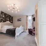 Jacksons Cafebar & ベッド・アンド・ブレックファスト 4*