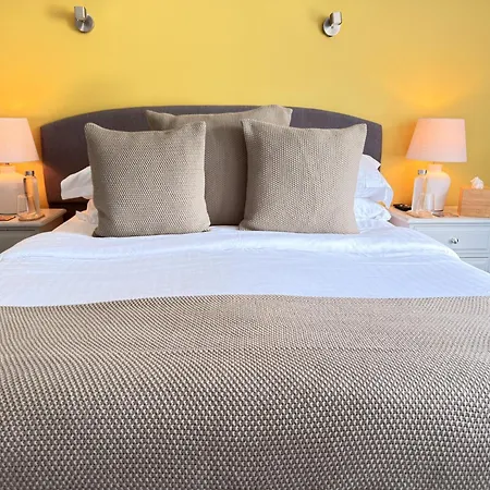 Jacksons Cafebar & Bed and breakfast