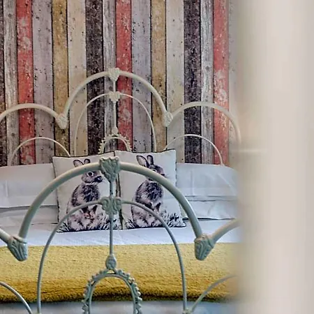 Bed & Breakfast Jacksons Cafebar & 4*
