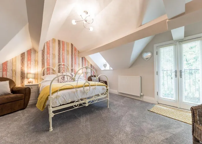 Jacksons Cafebar & 4*