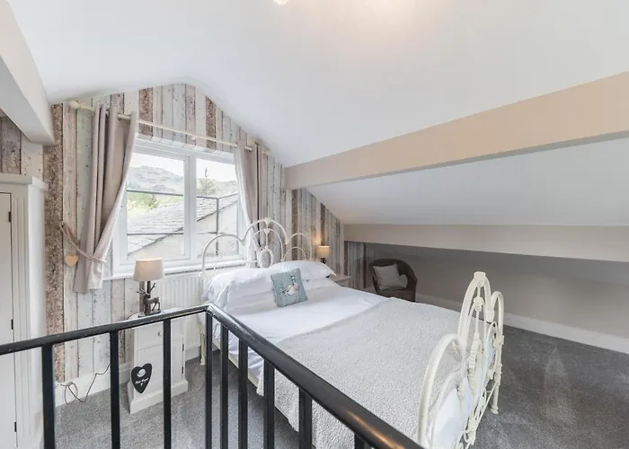 Jacksons Cafebar & Bed and Breakfast 4*